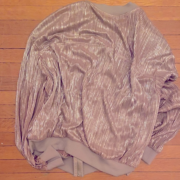 Zara light weight metallic gold zip up size M - Picture 2 of 3